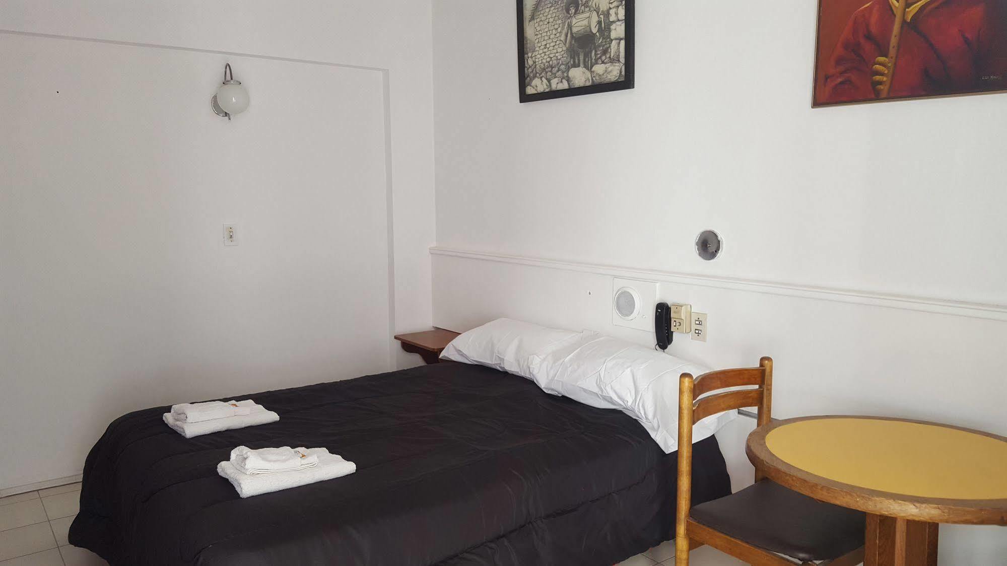 Hotel Cels Andins Mendoza Esterno foto